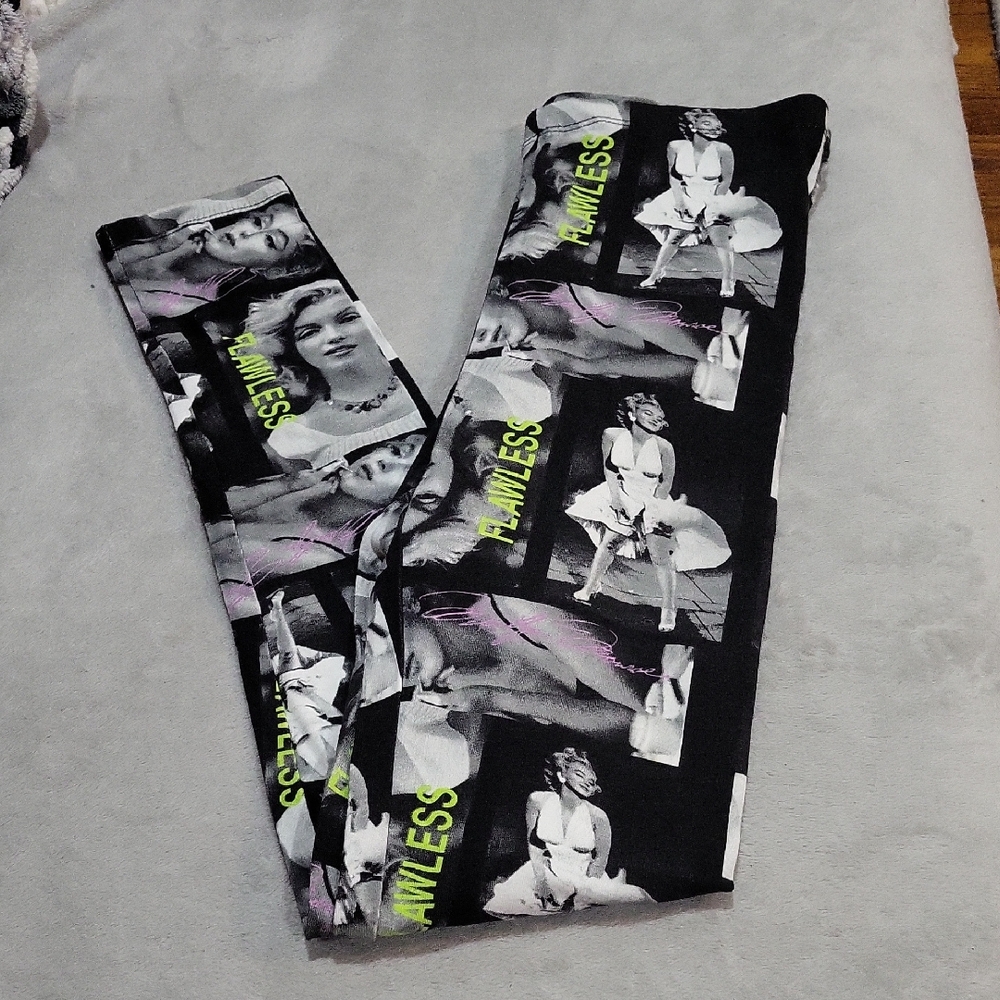 Marilyn Monroe Leggings - Picture 1 of 8